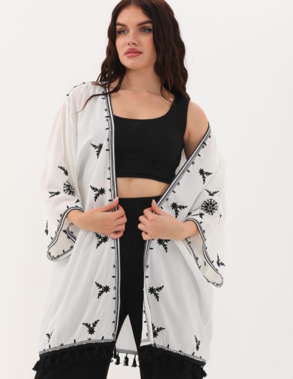 Nakış ve Püskül Detaylı Kimono