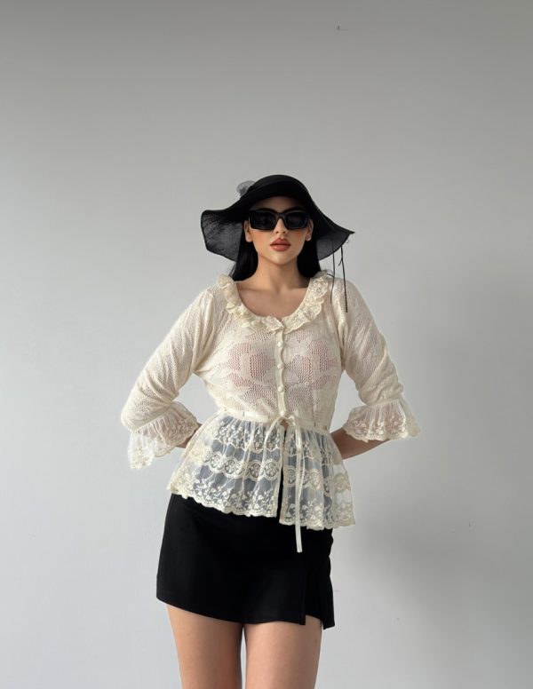 Dantel Detaylı Bluz